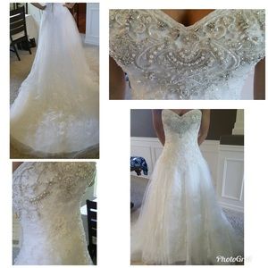 NEW Wedding Dress - Casablanca